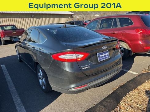 Used 2014 Ford Fusion SE image 4