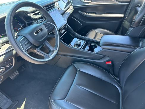 Used 2024 Jeep Grand Cherokee Limited 4xe AWD/4WD image 27