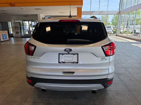 Used 2019 Ford Escape SEL AWD/4WD image 9