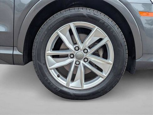 Used 2018 Audi Q3 2.0T Premium w/ Convenience Package FWD image 24