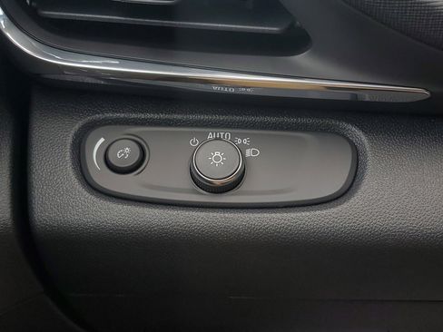 New 2025 Buick Envista Preferred image 32