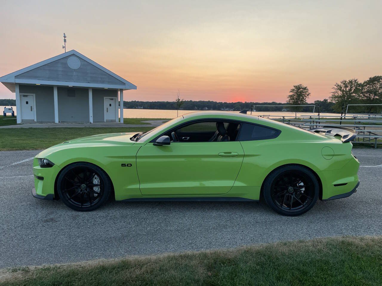 Used 2020 Ford Mustang GT RWD image 13