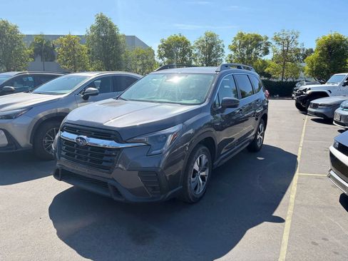 Used 2023 Subaru Ascent Premium w/ Convenience Package AWD/4WD image 1