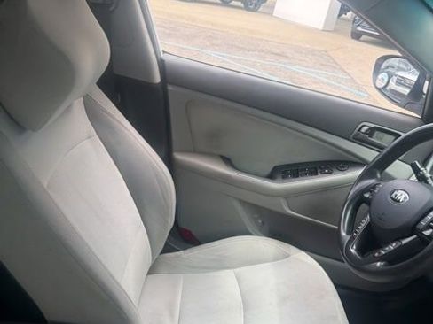 Used 2013 Kia Optima LX FWD image 6