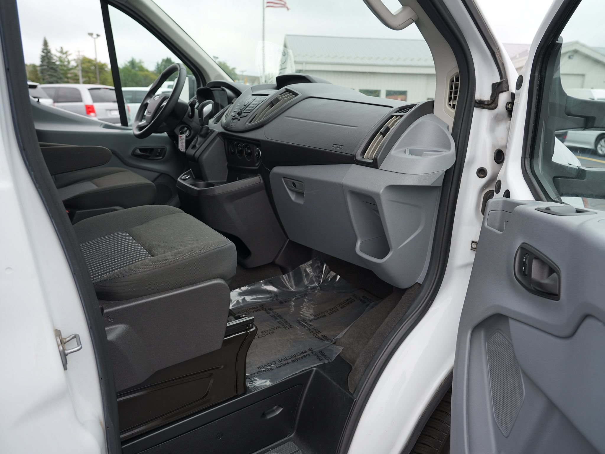 Used 2018 Ford Transit 350 XL RWD image 32