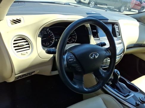 Used 2019 INFINITI QX60 Luxe w/ Essential Package AWD/4WD image 8