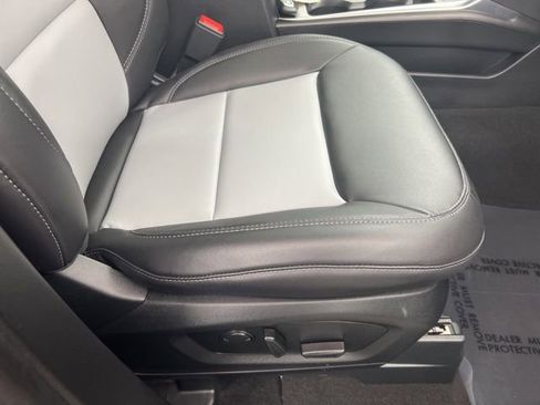 Used 2024 Ford Explorer XLT w/ Equipment Group 202A image 25