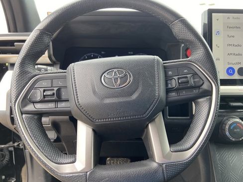 Used 2024 Toyota Tacoma TRD Off-Road AWD/4WD image 31