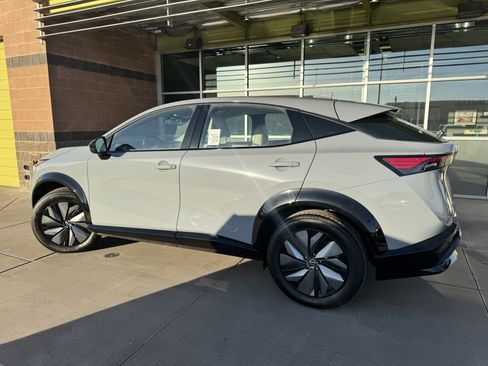 Used 2024 Nissan Ariya AWD image 5