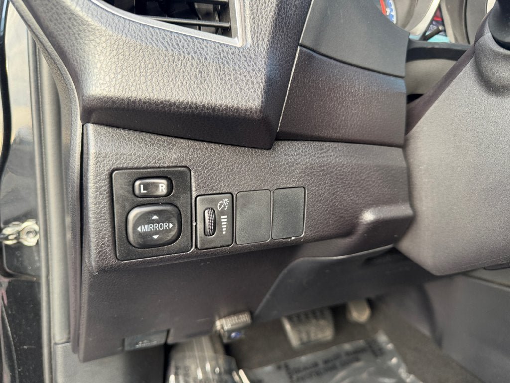 Used 2016 Toyota Corolla S Special Edition FWD image 19