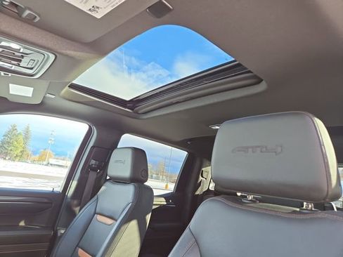 Used 2023 GMC Sierra 1500 AT4 w/ Technology Package image 31