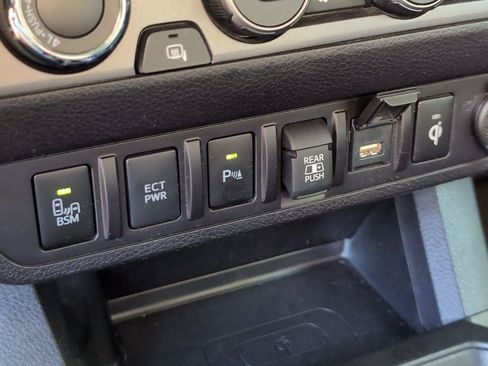 Used 2023 Toyota Tacoma TRD Pro AWD/4WD image 23