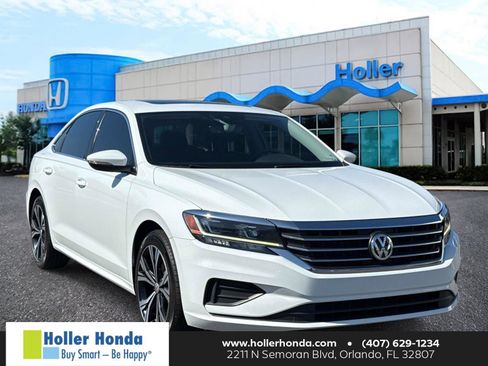 Used 2022 Volkswagen Passat 2.0T SE FWD image 1