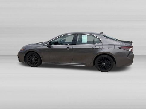 Used 2024 Toyota Camry XSE FWD image 7