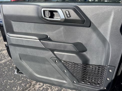 New 2025 Ford Bronco 4-Door image 14
