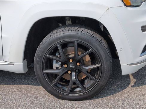 Used 2018 Jeep Grand Cherokee Summit w/ Platinum Series Group AWD/4WD image 10
