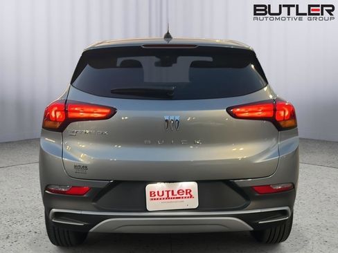 Used 2025 Buick Encore GX Preferred AWD/4WD image 5