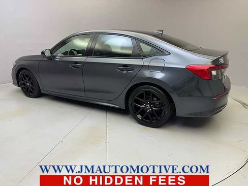 Used 2024 Honda Civic Sport image 3