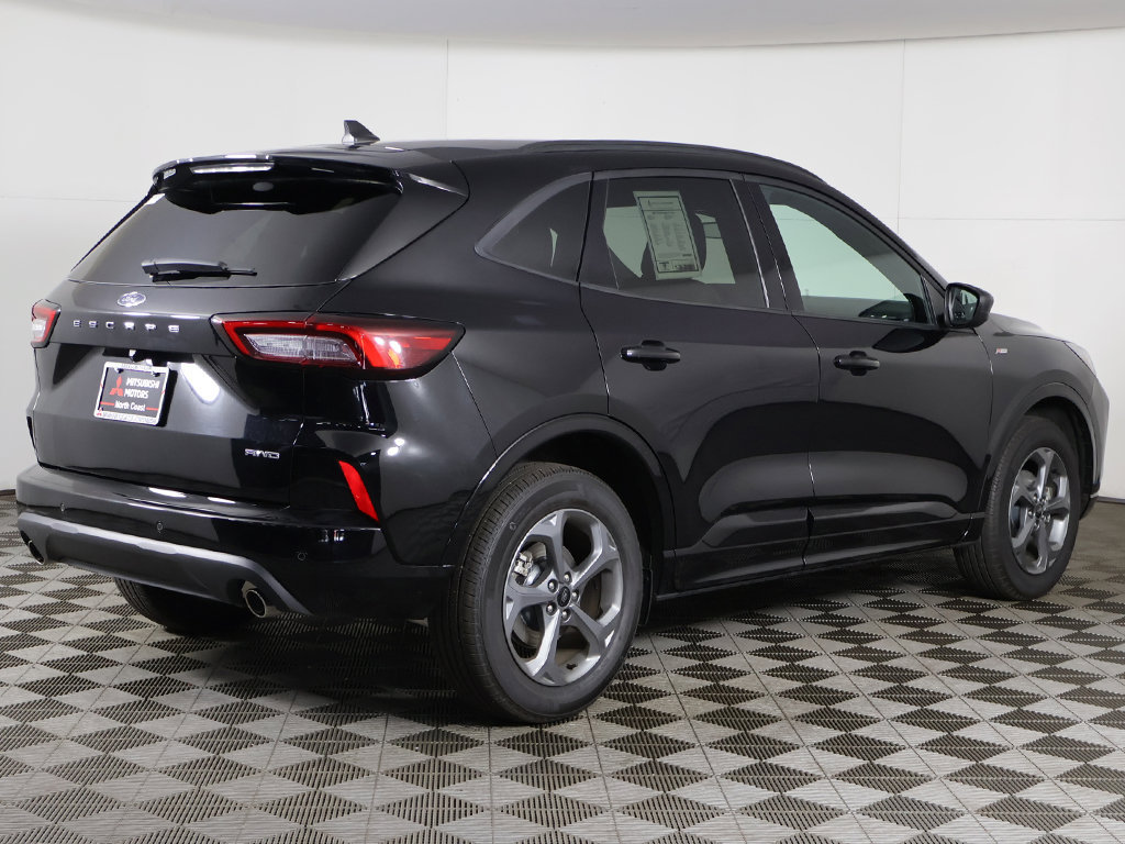 Used 2024 Ford Escape ST-Line w/ Tech Pack #1 AWD/4WD image 10