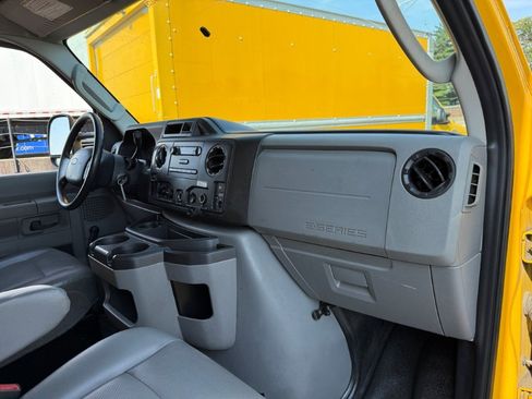Used 2019 Ford E-350 and Econoline 350 Super Duty RWD image 23