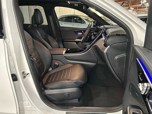 New 2026 Mercedes-Benz GLC 300 4MATIC image 12