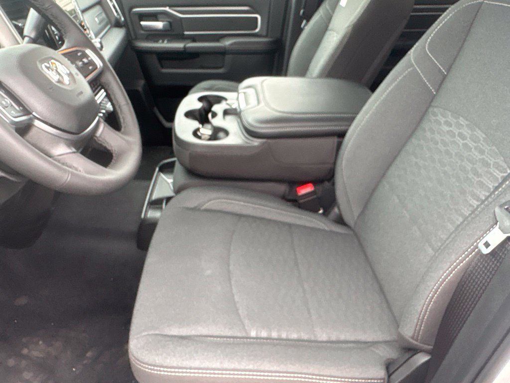 New 2027 RAM 3500 Big Horn AWD/4WD image 19