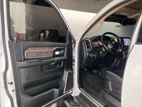 Used 2020 RAM 2500 Laramie AWD/4WD image 10