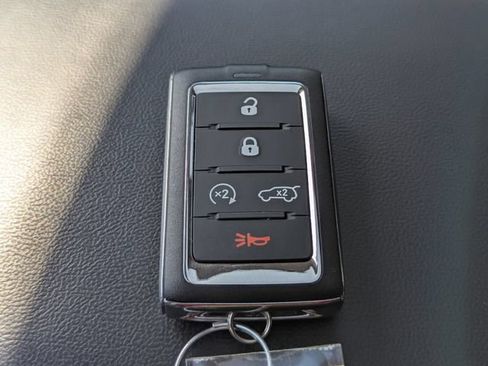 Used 2023 Jeep Grand Cherokee 4WD 4xe w/ Luxury Tech Group II image 27