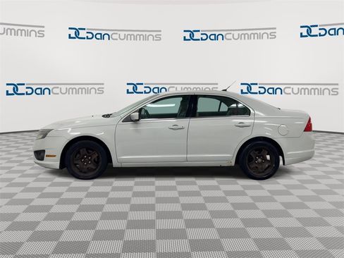 Used 2010 Ford Fusion SE image 5