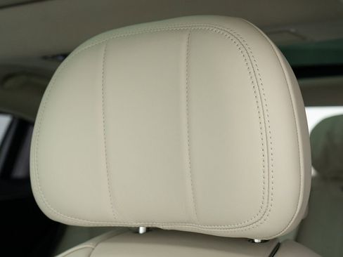 Used 2024 Bentley Flying Spur Plug-In Hybrid image 15