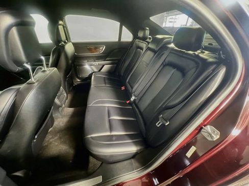 Used 2018 Lincoln Continental Premiere FWD image 27