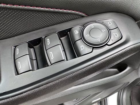 Used 2023 Chevrolet Traverse RS AWD/4WD image 9