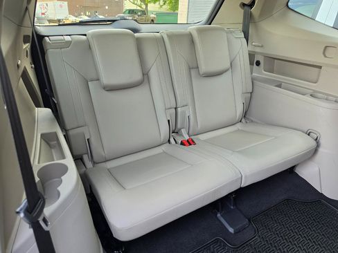 Used 2019 Volkswagen Atlas SE w/ Panoramic Sunroof Package AWD/4WD image 14
