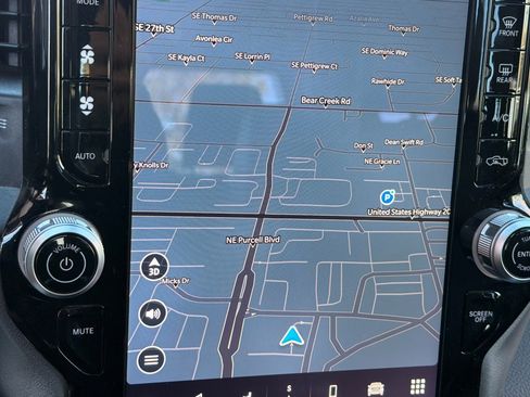 Used 2025 RAM 1500 Laramie image 18