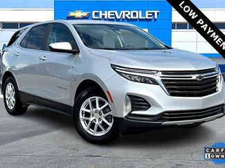 Used 2022 Chevrolet Equinox LT image 1