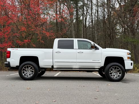 Used 2017 Chevrolet Silverado 2500 LT w/ Custom Sport Edition image 5