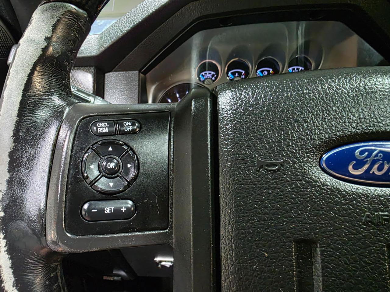 Used 2016 Ford F250 Lariat w/ Lariat Ultimate Package AWD/4WD image 33