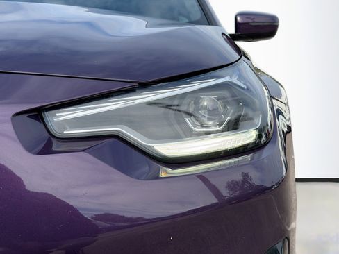 Used 2023 BMW 230i Coupe w/ Convenience Package image 9