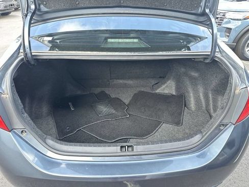 Used 2017 Toyota Corolla SE FWD image 24
