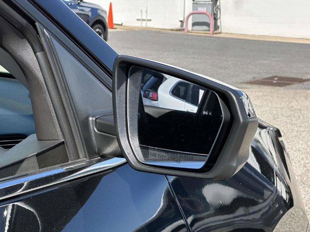Certified 2024 Chevrolet Equinox LT AWD/4WD image 28
