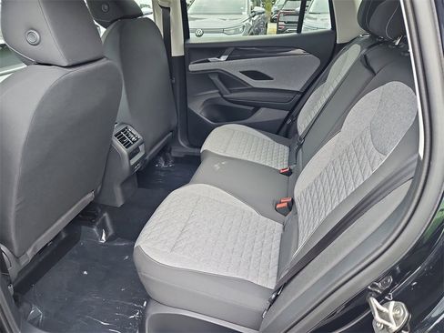 New 2025 Volkswagen Tiguan S image 17