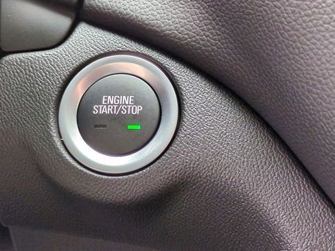 Certified 2024 Chevrolet Equinox LT image 17