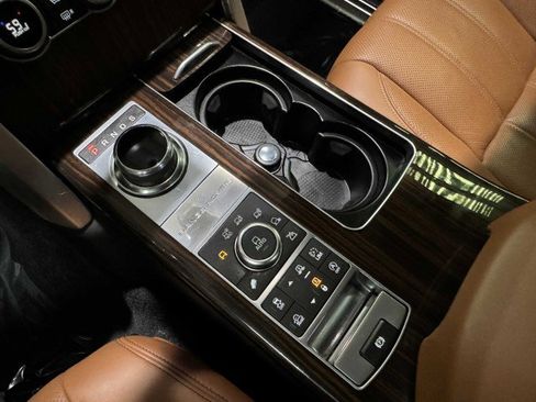 Used 2017 Land Rover Range Rover Autobiography image 49