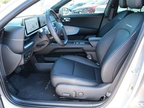 Used 2025 Hyundai Ioniq 6 SEL image 10