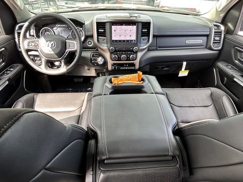 Used 2022 RAM 1500 Laramie image 30