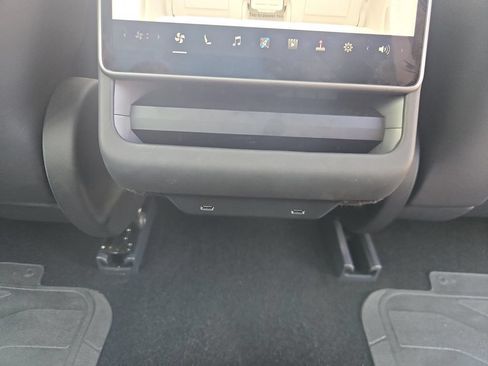 Used 2024 Tesla Model 3 Long Range RWD image 19