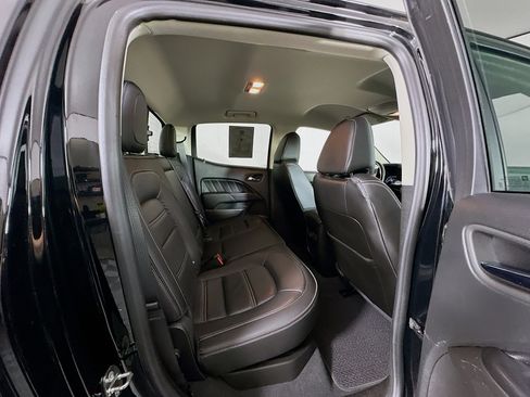 Used 2022 GMC Canyon Denali image 29