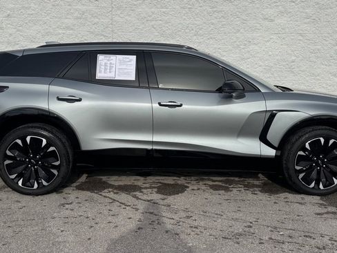 Used 2025 Chevrolet Blazer EV RS image 2