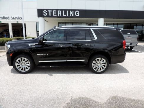 Used 2021 GMC Yukon SLT w/ SLT Luxury Plus Package RWD image 8