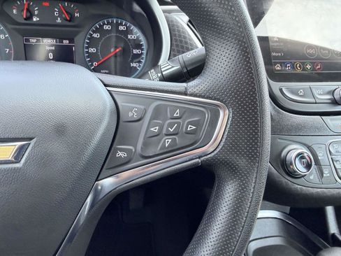 Used 2023 Chevrolet Malibu LT image 9